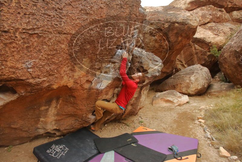 Bouldering in Hueco Tanks on 12/24/2019 with Blue Lizard Climbing and Yoga

Filename: SRM_20191224_1111390.jpg
Aperture: f/4.0
Shutter Speed: 1/320
Body: Canon EOS-1D Mark II
Lens: Canon EF 16-35mm f/2.8 L