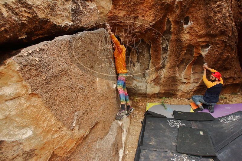 Bouldering in Hueco Tanks on 12/24/2019 with Blue Lizard Climbing and Yoga
Filename: SRM_20191224_1146060.jpg
Aperture: f/5.6
Shutter Speed: 1/250
Body: Canon EOS-1D Mark II
Lens: Canon EF 16-35mm f/2.8 L