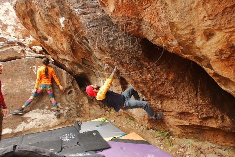 Bouldering in Hueco Tanks on 12/24/2019 with Blue Lizard Climbing and Yoga

Filename: SRM_20191224_1146320.jpg
Aperture: f/4.0
Shutter Speed: 1/250
Body: Canon EOS-1D Mark II
Lens: Canon EF 16-35mm f/2.8 L