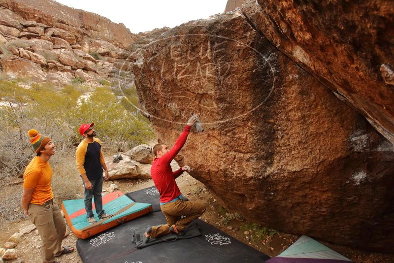 Bouldering in Hueco Tanks on 12/24/2019 with Blue Lizard Climbing and Yoga

Filename: SRM_20191224_1159360.jpg
Aperture: f/7.1
Shutter Speed: 1/250
Body: Canon EOS-1D Mark II
Lens: Canon EF 16-35mm f/2.8 L