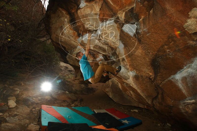 Bouldering in Hueco Tanks on 12/24/2019 with Blue Lizard Climbing and Yoga
Filename: SRM_20191224_1322160.jpg
Aperture: f/8.0
Shutter Speed: 1/250
Body: Canon EOS-1D Mark II
Lens: Canon EF 16-35mm f/2.8 L