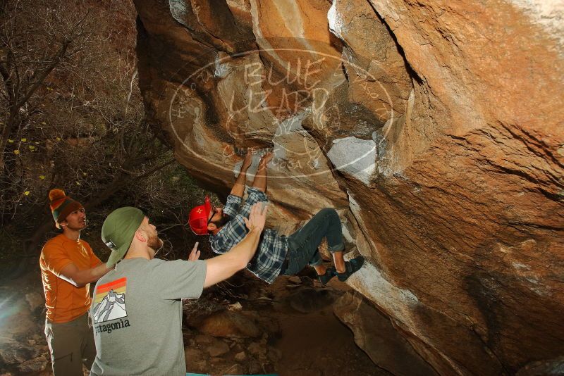 Bouldering in Hueco Tanks on 12/24/2019 with Blue Lizard Climbing and Yoga

Filename: SRM_20191224_1327020.jpg
Aperture: f/8.0
Shutter Speed: 1/250
Body: Canon EOS-1D Mark II
Lens: Canon EF 16-35mm f/2.8 L