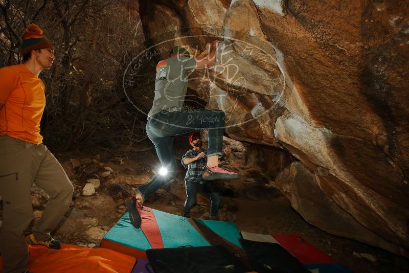 Bouldering in Hueco Tanks on 12/24/2019 with Blue Lizard Climbing and Yoga

Filename: SRM_20191224_1335440.jpg
Aperture: f/8.0
Shutter Speed: 1/250
Body: Canon EOS-1D Mark II
Lens: Canon EF 16-35mm f/2.8 L