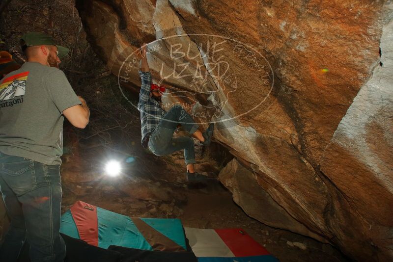 Bouldering in Hueco Tanks on 12/24/2019 with Blue Lizard Climbing and Yoga
Filename: SRM_20191224_1407090.jpg
Aperture: f/8.0
Shutter Speed: 1/250
Body: Canon EOS-1D Mark II
Lens: Canon EF 16-35mm f/2.8 L