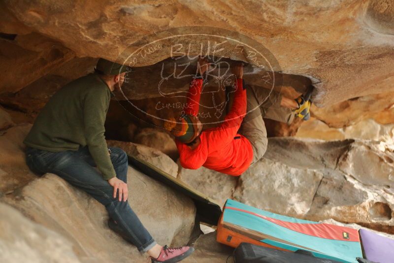 Bouldering in Hueco Tanks on 12/24/2019 with Blue Lizard Climbing and Yoga
Filename: SRM_20191224_1622020.jpg
Aperture: f/2.0
Shutter Speed: 1/250
Body: Canon EOS-1D Mark II
Lens: Canon EF 50mm f/1.8 II