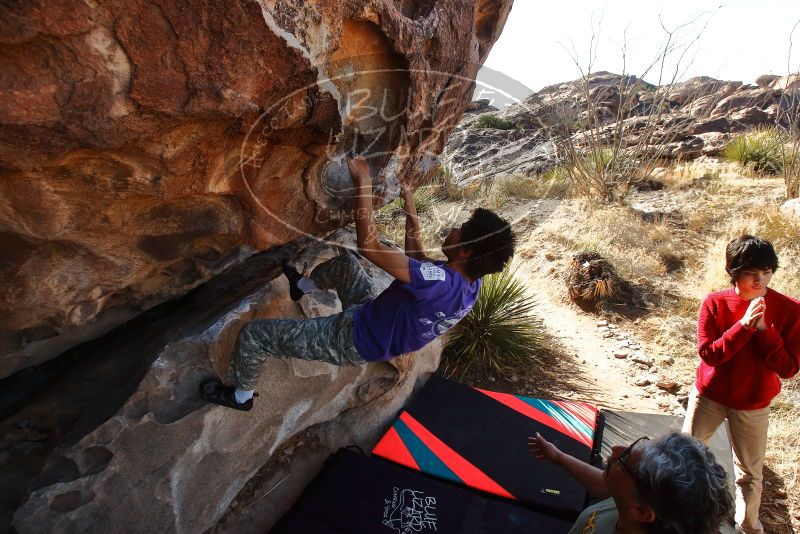 Bouldering in Hueco Tanks on 12/26/2019 with Blue Lizard Climbing and Yoga

Filename: SRM_20191226_1127290.jpg
Aperture: f/6.3
Shutter Speed: 1/500
Body: Canon EOS-1D Mark II
Lens: Canon EF 16-35mm f/2.8 L