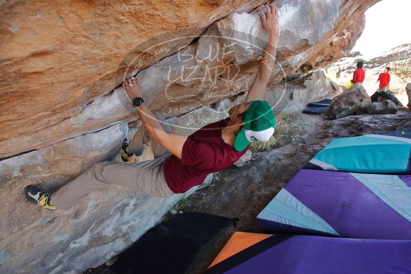 Bouldering in Hueco Tanks on 12/26/2019 with Blue Lizard Climbing and Yoga
Filename: SRM_20191226_1139370.jpg
Aperture: f/4.5
Shutter Speed: 1/320
Body: Canon EOS-1D Mark II
Lens: Canon EF 16-35mm f/2.8 L