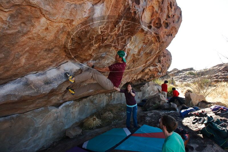 Bouldering in Hueco Tanks on 12/26/2019 with Blue Lizard Climbing and Yoga
Filename: SRM_20191226_1140110.jpg
Aperture: f/8.0
Shutter Speed: 1/320
Body: Canon EOS-1D Mark II
Lens: Canon EF 16-35mm f/2.8 L