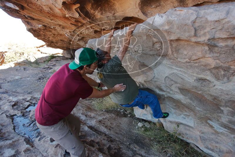 Bouldering in Hueco Tanks on 12/26/2019 with Blue Lizard Climbing and Yoga
Filename: SRM_20191226_1151160.jpg
Aperture: f/4.0
Shutter Speed: 1/320
Body: Canon EOS-1D Mark II
Lens: Canon EF 16-35mm f/2.8 L