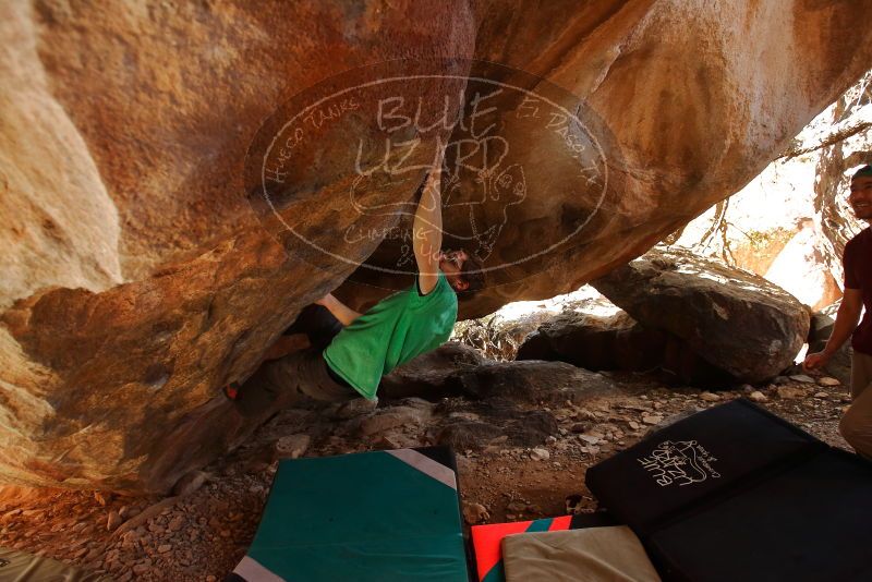 Bouldering in Hueco Tanks on 12/26/2019 with Blue Lizard Climbing and Yoga
Filename: SRM_20191226_1253310.jpg
Aperture: f/3.5
Shutter Speed: 1/250
Body: Canon EOS-1D Mark II
Lens: Canon EF 16-35mm f/2.8 L