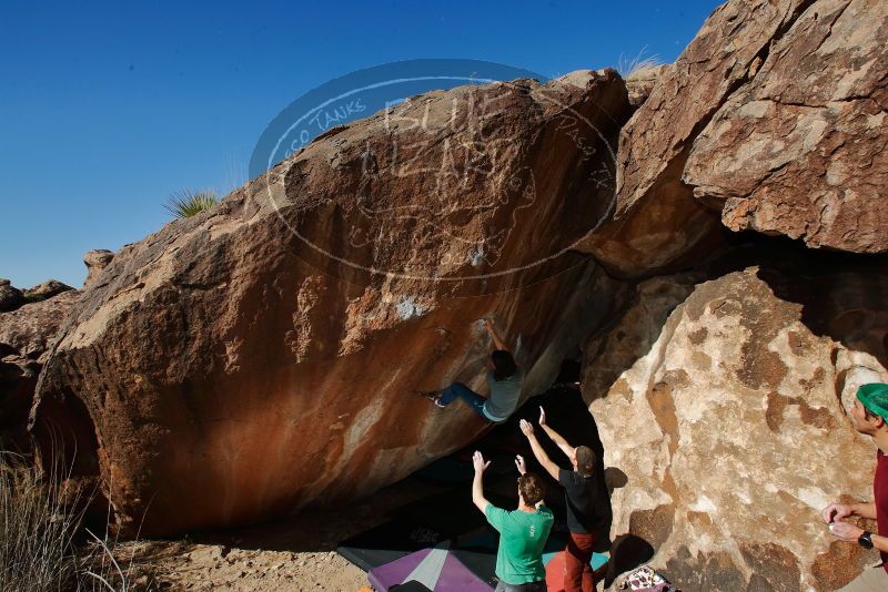 Bouldering in Hueco Tanks on 12/26/2019 with Blue Lizard Climbing and Yoga
Filename: SRM_20191226_1401570.jpg
Aperture: f/9.0
Shutter Speed: 1/250
Body: Canon EOS-1D Mark II
Lens: Canon EF 16-35mm f/2.8 L