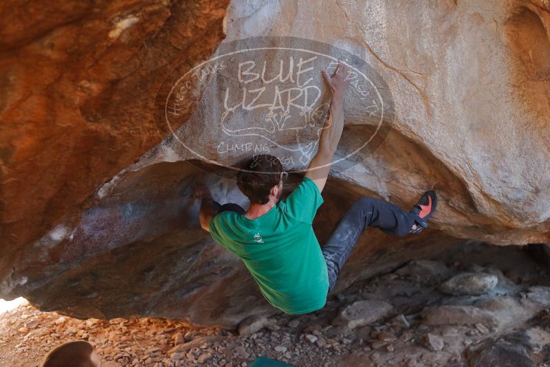 Bouldering in Hueco Tanks on 12/26/2019 with Blue Lizard Climbing and Yoga
Filename: SRM_20191226_1423530.jpg
Aperture: f/3.5
Shutter Speed: 1/250
Body: Canon EOS-1D Mark II
Lens: Canon EF 50mm f/1.8 II