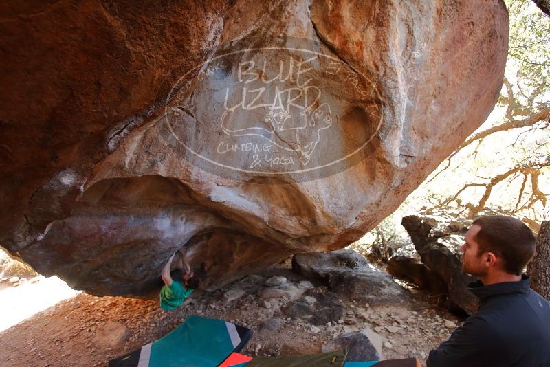 Bouldering in Hueco Tanks on 12/26/2019 with Blue Lizard Climbing and Yoga
Filename: SRM_20191226_1436150.jpg
Aperture: f/3.2
Shutter Speed: 1/250
Body: Canon EOS-1D Mark II
Lens: Canon EF 16-35mm f/2.8 L