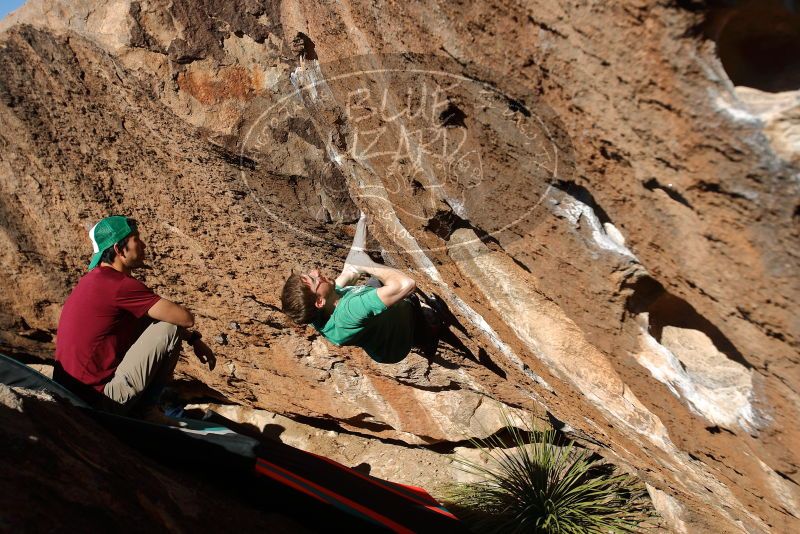Bouldering in Hueco Tanks on 12/26/2019 with Blue Lizard Climbing and Yoga
Filename: SRM_20191226_1503310.jpg
Aperture: f/4.0
Shutter Speed: 1/640
Body: Canon EOS-1D Mark II
Lens: Canon EF 16-35mm f/2.8 L
