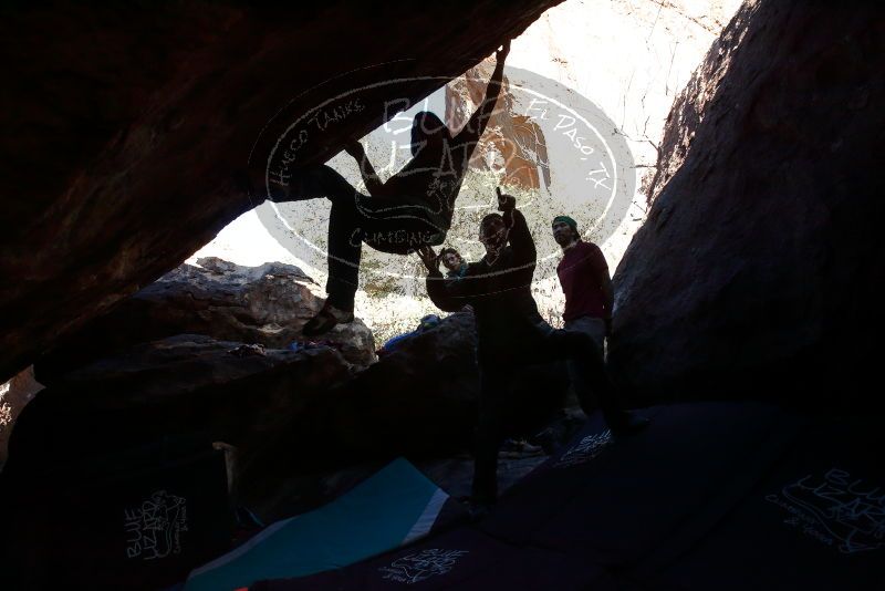 Bouldering in Hueco Tanks on 12/26/2019 with Blue Lizard Climbing and Yoga
Filename: SRM_20191226_1632150.jpg
Aperture: f/10.0
Shutter Speed: 1/250
Body: Canon EOS-1D Mark II
Lens: Canon EF 16-35mm f/2.8 L
