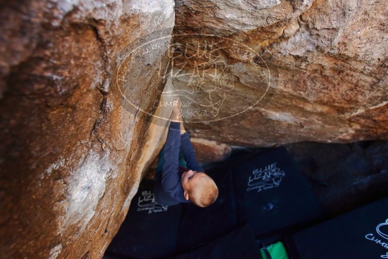 Bouldering in Hueco Tanks on 12/27/2019 with Blue Lizard Climbing and Yoga

Filename: SRM_20191227_1116050.jpg
Aperture: f/4.0
Shutter Speed: 1/250
Body: Canon EOS-1D Mark II
Lens: Canon EF 16-35mm f/2.8 L