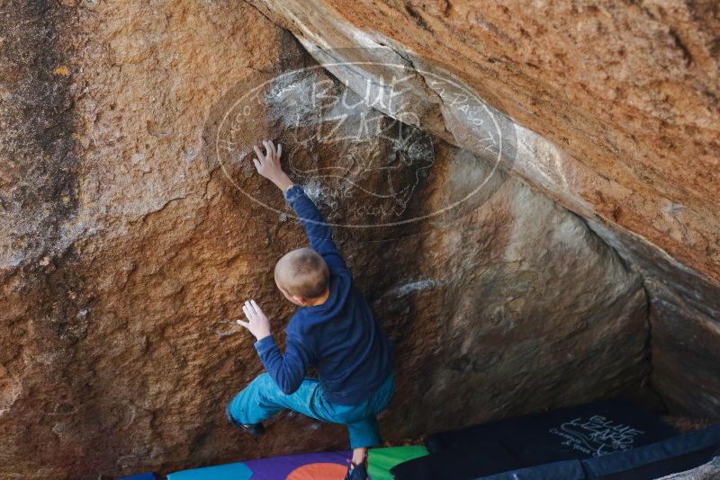 Bouldering in Hueco Tanks on 12/27/2019 with Blue Lizard Climbing and Yoga
Filename: SRM_20191227_1200460.jpg
Aperture: f/4.0
Shutter Speed: 1/320
Body: Canon EOS-1D Mark II
Lens: Canon EF 50mm f/1.8 II