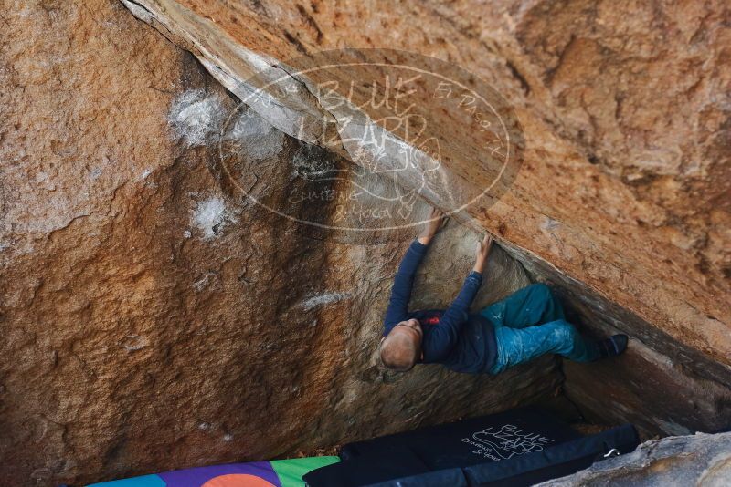 Bouldering in Hueco Tanks on 12/27/2019 with Blue Lizard Climbing and Yoga
Filename: SRM_20191227_1206300.jpg
Aperture: f/4.0
Shutter Speed: 1/320
Body: Canon EOS-1D Mark II
Lens: Canon EF 50mm f/1.8 II