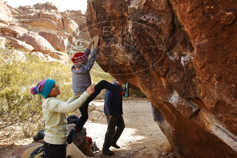 Bouldering in Hueco Tanks on 12/27/2019 with Blue Lizard Climbing and Yoga

Filename: SRM_20191227_1330410.jpg
Aperture: f/7.1
Shutter Speed: 1/320
Body: Canon EOS-1D Mark II
Lens: Canon EF 16-35mm f/2.8 L