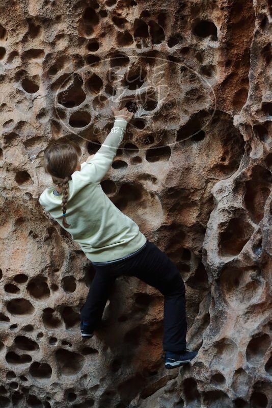 Bouldering in Hueco Tanks on 12/27/2019 with Blue Lizard Climbing and Yoga
Filename: SRM_20191227_1626510.jpg
Aperture: f/3.5
Shutter Speed: 1/125
Body: Canon EOS-1D Mark II
Lens: Canon EF 50mm f/1.8 II