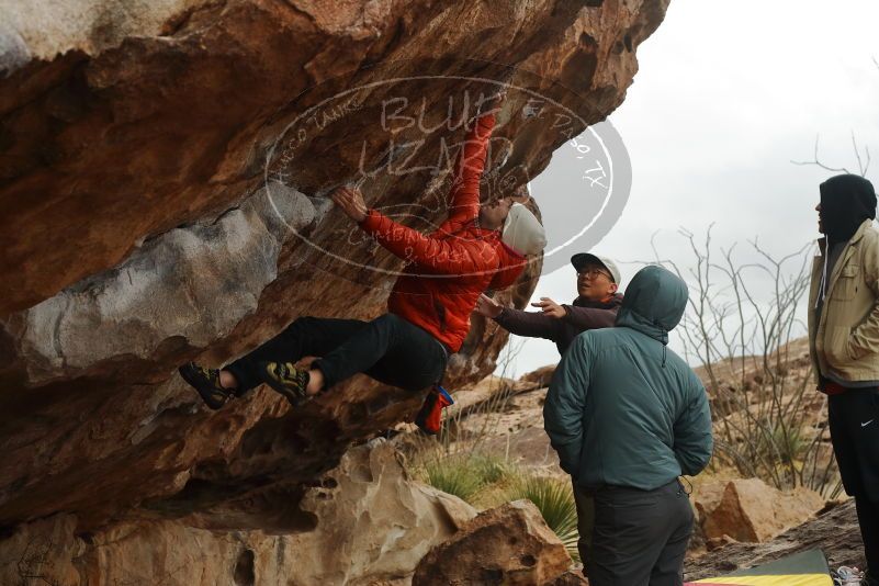 Bouldering in Hueco Tanks on 12/28/2019 with Blue Lizard Climbing and Yoga

Filename: SRM_20191228_1250100.jpg
Aperture: f/5.6
Shutter Speed: 1/400
Body: Canon EOS-1D Mark II
Lens: Canon EF 50mm f/1.8 II