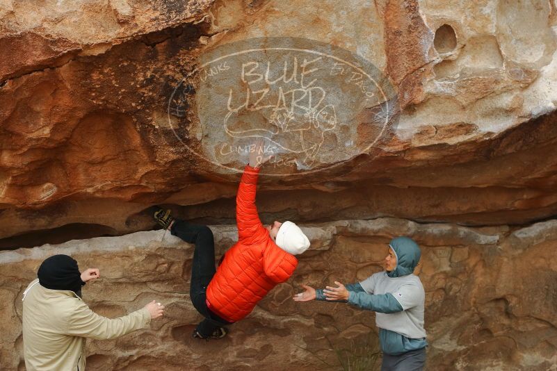 Bouldering in Hueco Tanks on 12/28/2019 with Blue Lizard Climbing and Yoga

Filename: SRM_20191228_1304281.jpg
Aperture: f/5.0
Shutter Speed: 1/500
Body: Canon EOS-1D Mark II
Lens: Canon EF 50mm f/1.8 II