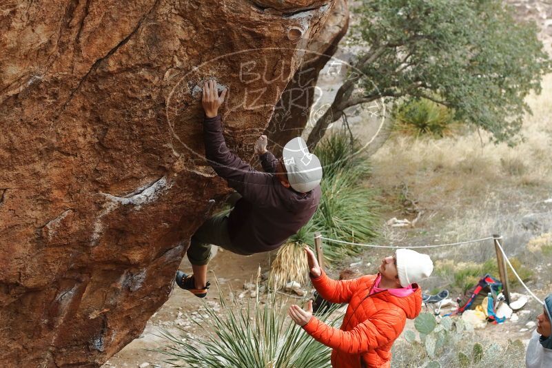 Bouldering in Hueco Tanks on 12/28/2019 with Blue Lizard Climbing and Yoga
Filename: SRM_20191228_1426010.jpg
Aperture: f/5.0
Shutter Speed: 1/200
Body: Canon EOS-1D Mark II
Lens: Canon EF 50mm f/1.8 II