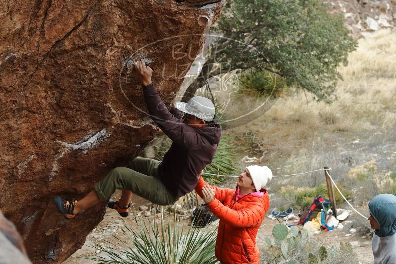 Bouldering in Hueco Tanks on 12/28/2019 with Blue Lizard Climbing and Yoga
Filename: SRM_20191228_1426120.jpg
Aperture: f/5.0
Shutter Speed: 1/200
Body: Canon EOS-1D Mark II
Lens: Canon EF 50mm f/1.8 II