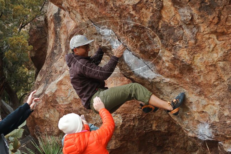 Bouldering in Hueco Tanks on 12/28/2019 with Blue Lizard Climbing and Yoga
Filename: SRM_20191228_1443340.jpg
Aperture: f/3.2
Shutter Speed: 1/250
Body: Canon EOS-1D Mark II
Lens: Canon EF 50mm f/1.8 II