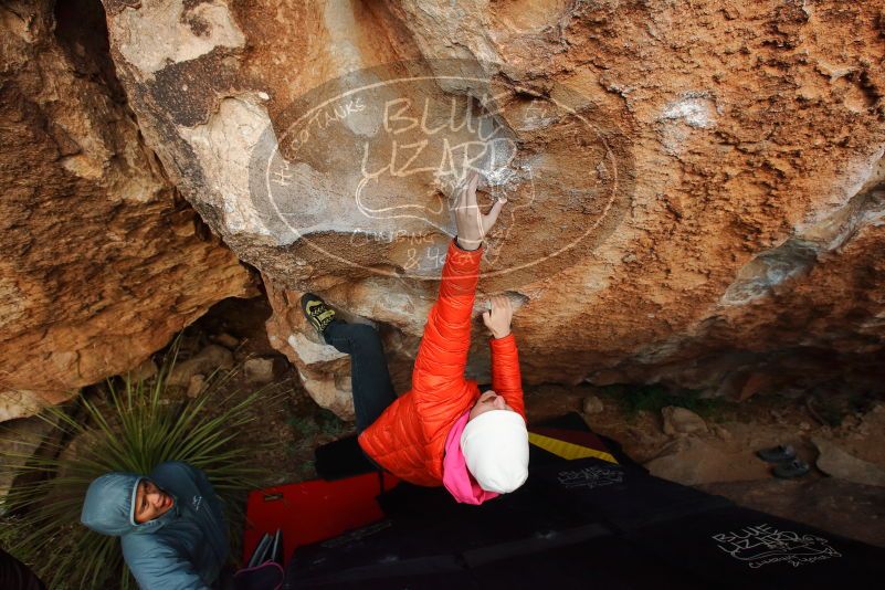 Bouldering in Hueco Tanks on 12/28/2019 with Blue Lizard Climbing and Yoga
Filename: SRM_20191228_1743330.jpg
Aperture: f/5.6
Shutter Speed: 1/250
Body: Canon EOS-1D Mark II
Lens: Canon EF 16-35mm f/2.8 L