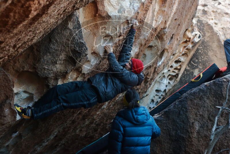 Bouldering in Hueco Tanks on 12/29/2019 with Blue Lizard Climbing and Yoga
Filename: SRM_20191229_1114580.jpg
Aperture: f/4.0
Shutter Speed: 1/250
Body: Canon EOS-1D Mark II
Lens: Canon EF 50mm f/1.8 II