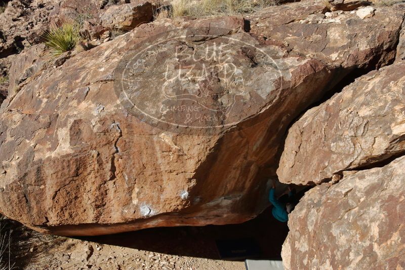 Bouldering in Hueco Tanks on 12/29/2019 with Blue Lizard Climbing and Yoga
Filename: SRM_20191229_1229590.jpg
Aperture: f/8.0
Shutter Speed: 1/250
Body: Canon EOS-1D Mark II
Lens: Canon EF 16-35mm f/2.8 L