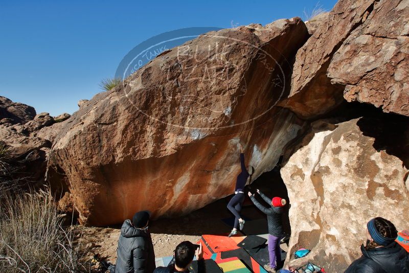 Bouldering in Hueco Tanks on 12/29/2019 with Blue Lizard Climbing and Yoga
Filename: SRM_20191229_1320440.jpg
Aperture: f/8.0
Shutter Speed: 1/250
Body: Canon EOS-1D Mark II
Lens: Canon EF 16-35mm f/2.8 L