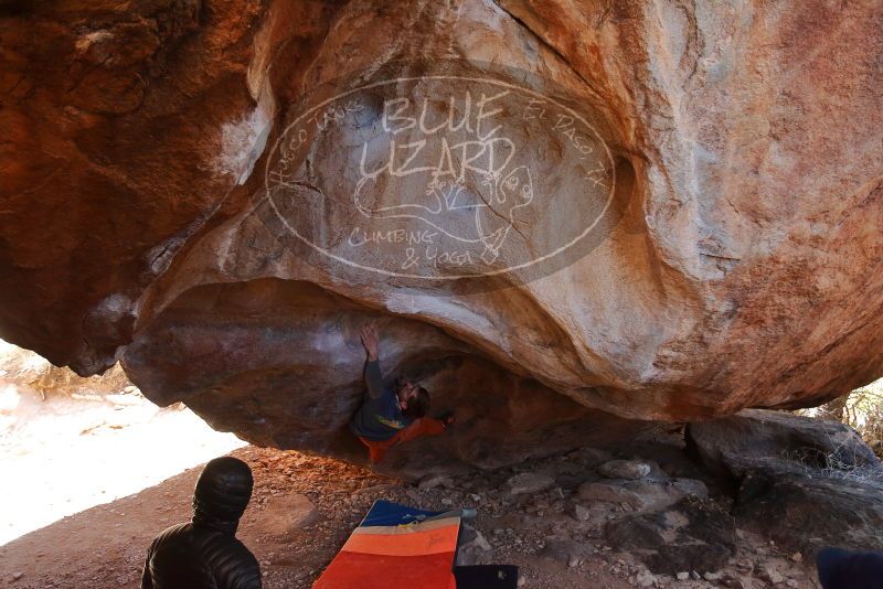 Bouldering in Hueco Tanks on 12/29/2019 with Blue Lizard Climbing and Yoga
Filename: SRM_20191229_1406500.jpg
Aperture: f/4.0
Shutter Speed: 1/320
Body: Canon EOS-1D Mark II
Lens: Canon EF 16-35mm f/2.8 L