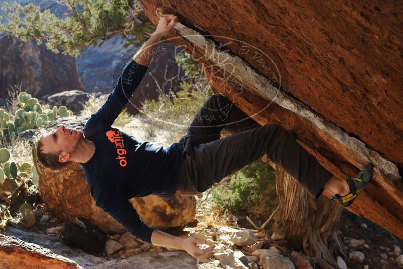 Bouldering in Hueco Tanks on 12/29/2019 with Blue Lizard Climbing and Yoga

Filename: SRM_20191229_1613430.jpg
Aperture: f/6.3
Shutter Speed: 1/320
Body: Canon EOS-1D Mark II
Lens: Canon EF 50mm f/1.8 II