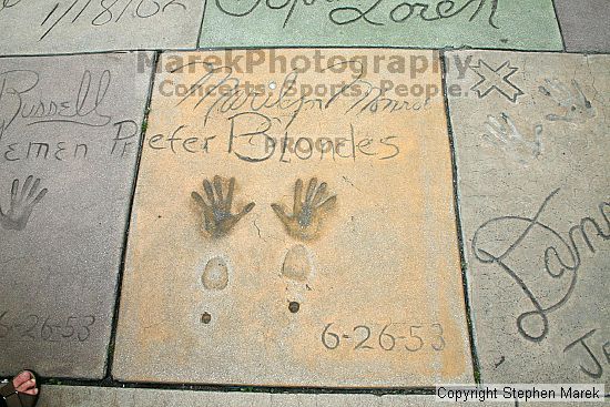 

Filename: img_4444_std.jpg
Aperture: f/13.0
Shutter Speed: 1/100
Body: Canon EOS DIGITAL REBEL
Lens: Canon EF-S 18-55mm f/3.5-5.6