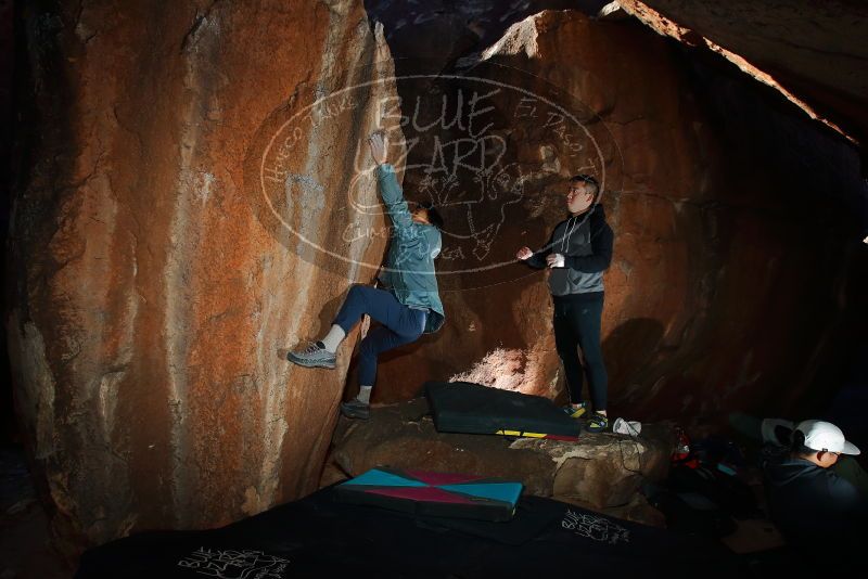 Bouldering in Hueco Tanks on 12/30/2019 with Blue Lizard Climbing and Yoga
Filename: SRM_20191230_1118410.jpg
Aperture: f/6.3
Shutter Speed: 1/250
Body: Canon EOS-1D Mark II
Lens: Canon EF 16-35mm f/2.8 L