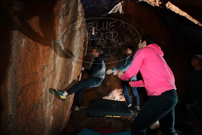 Bouldering in Hueco Tanks on 12/30/2019 with Blue Lizard Climbing and Yoga
Filename: SRM_20191230_1120510.jpg
Aperture: f/6.3
Shutter Speed: 1/250
Body: Canon EOS-1D Mark II
Lens: Canon EF 16-35mm f/2.8 L