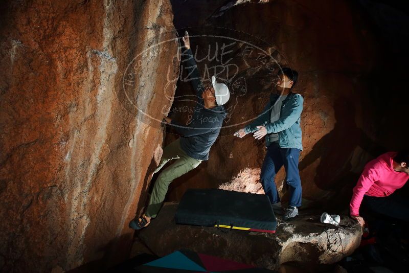 Bouldering in Hueco Tanks on 12/30/2019 with Blue Lizard Climbing and Yoga
Filename: SRM_20191230_1123000.jpg
Aperture: f/6.3
Shutter Speed: 1/250
Body: Canon EOS-1D Mark II
Lens: Canon EF 16-35mm f/2.8 L