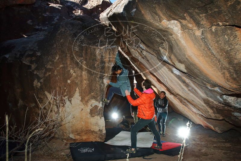 Bouldering in Hueco Tanks on 12/30/2019 with Blue Lizard Climbing and Yoga

Filename: SRM_20191230_1152570.jpg
Aperture: f/5.6
Shutter Speed: 1/250
Body: Canon EOS-1D Mark II
Lens: Canon EF 16-35mm f/2.8 L