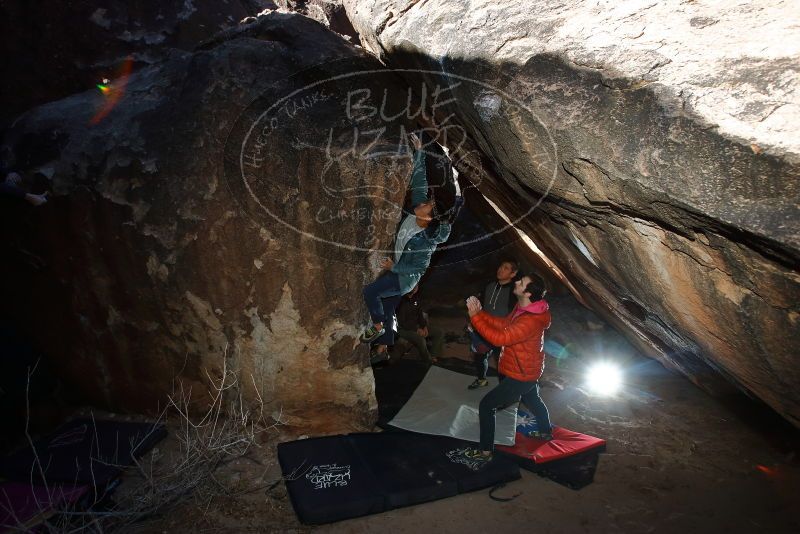 Bouldering in Hueco Tanks on 12/30/2019 with Blue Lizard Climbing and Yoga
Filename: SRM_20191230_1158510.jpg
Aperture: f/5.6
Shutter Speed: 1/250
Body: Canon EOS-1D Mark II
Lens: Canon EF 16-35mm f/2.8 L