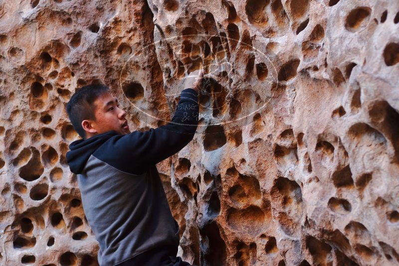 Bouldering in Hueco Tanks on 12/30/2019 with Blue Lizard Climbing and Yoga
Filename: SRM_20191230_1453431.jpg
Aperture: f/2.8
Shutter Speed: 1/125
Body: Canon EOS-1D Mark II
Lens: Canon EF 50mm f/1.8 II
