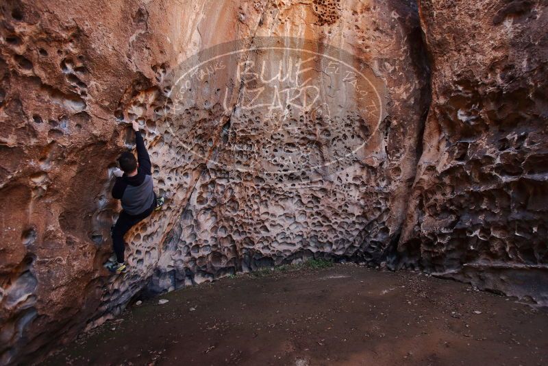 Bouldering in Hueco Tanks on 12/30/2019 with Blue Lizard Climbing and Yoga

Filename: SRM_20191230_1459570.jpg
Aperture: f/3.5
Shutter Speed: 1/100
Body: Canon EOS-1D Mark II
Lens: Canon EF 16-35mm f/2.8 L