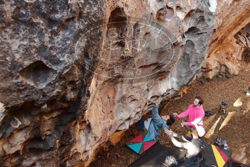 Bouldering in Hueco Tanks on 12/30/2019 with Blue Lizard Climbing and Yoga
Filename: SRM_20191230_1636110.jpg
Aperture: f/4.0
Shutter Speed: 1/200
Body: Canon EOS-1D Mark II
Lens: Canon EF 16-35mm f/2.8 L