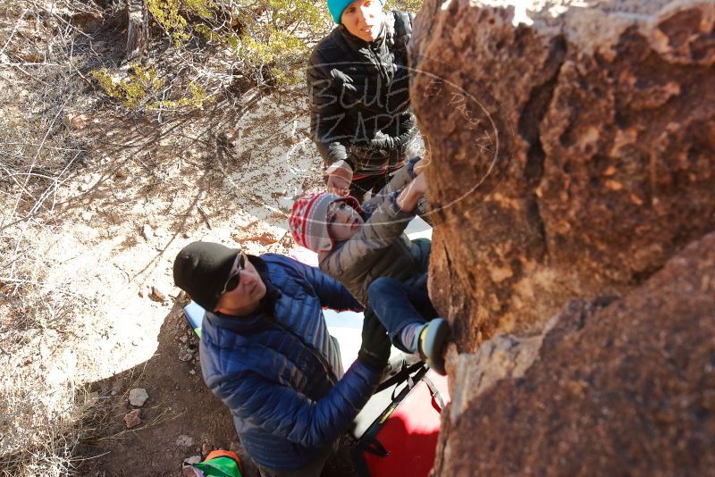 Bouldering in Hueco Tanks on 12/31/2019 with Blue Lizard Climbing and Yoga
Filename: SRM_20191231_1115160.jpg
Aperture: f/4.5
Shutter Speed: 1/320
Body: Canon EOS-1D Mark II
Lens: Canon EF 16-35mm f/2.8 L