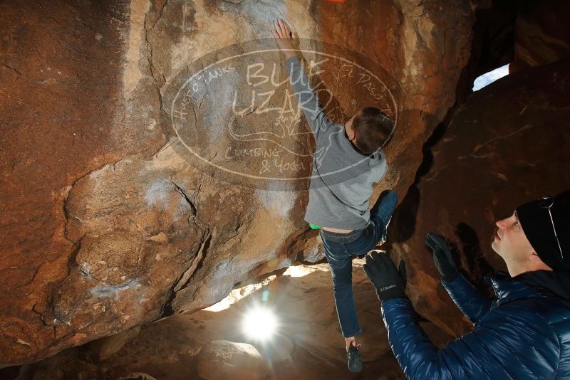 Bouldering in Hueco Tanks on 12/31/2019 with Blue Lizard Climbing and Yoga
Filename: SRM_20191231_1201140.jpg
Aperture: f/8.0
Shutter Speed: 1/250
Body: Canon EOS-1D Mark II
Lens: Canon EF 16-35mm f/2.8 L
