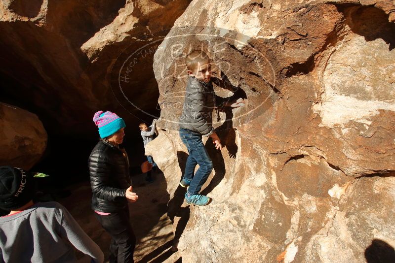 Bouldering in Hueco Tanks on 12/31/2019 with Blue Lizard Climbing and Yoga
Filename: SRM_20191231_1217020.jpg
Aperture: f/8.0
Shutter Speed: 1/500
Body: Canon EOS-1D Mark II
Lens: Canon EF 16-35mm f/2.8 L