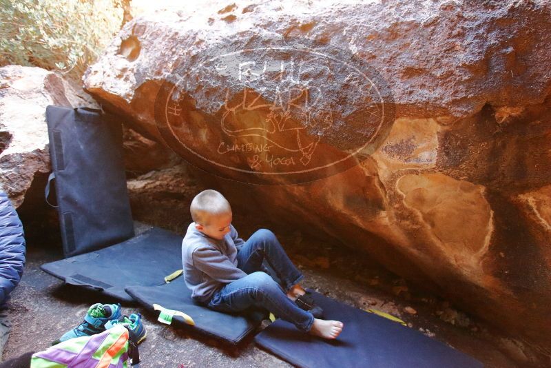Bouldering in Hueco Tanks on 12/31/2019 with Blue Lizard Climbing and Yoga
Filename: SRM_20191231_1220550.jpg
Aperture: f/3.5
Shutter Speed: 1/160
Body: Canon EOS-1D Mark II
Lens: Canon EF 16-35mm f/2.8 L