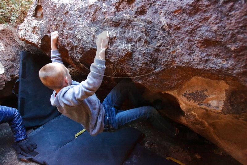 Bouldering in Hueco Tanks on 12/31/2019 with Blue Lizard Climbing and Yoga
Filename: SRM_20191231_1224360.jpg
Aperture: f/4.0
Shutter Speed: 1/200
Body: Canon EOS-1D Mark II
Lens: Canon EF 16-35mm f/2.8 L