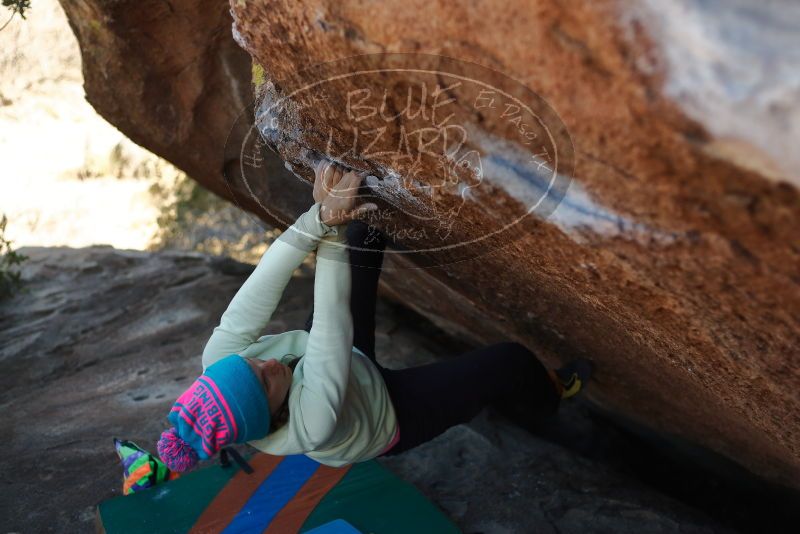 Bouldering in Hueco Tanks on 12/31/2019 with Blue Lizard Climbing and Yoga
Filename: SRM_20191231_1422440.jpg
Aperture: f/2.8
Shutter Speed: 1/500
Body: Canon EOS-1D Mark II
Lens: Canon EF 50mm f/1.8 II